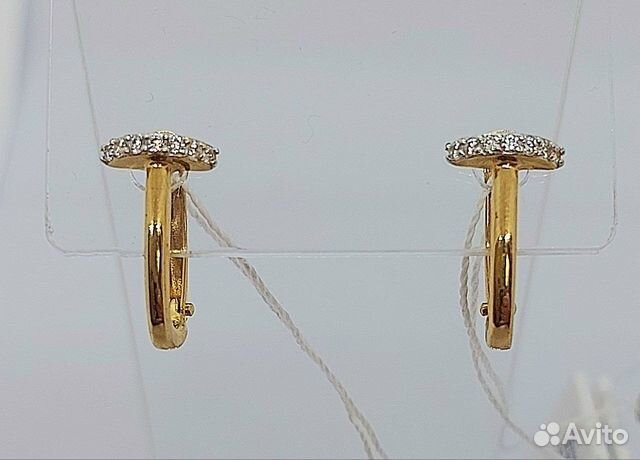 Золотые серьги с камнем