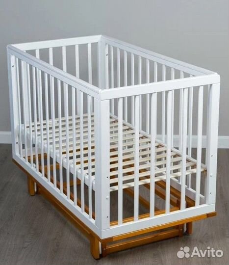 Кроватка Incanto Papi с маятником