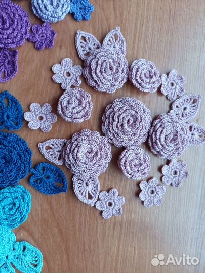 Набор вязаных цветочков 12 шт