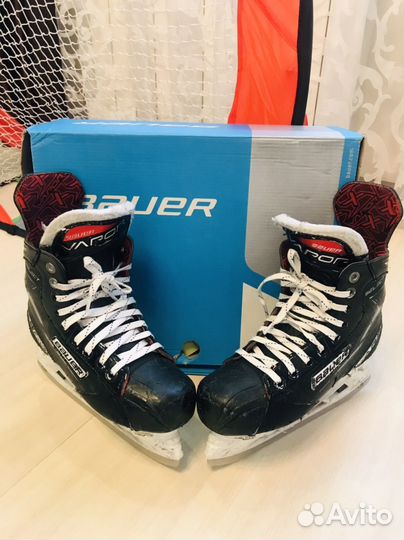 Хоккейные коньки bauer