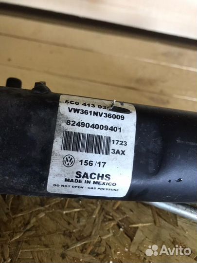 Амортизатор передний правый Volkswagen Jetta 6 1.8