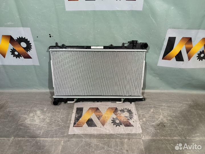 Субару Форестер 2.0 2005- Радиатор основной 30612