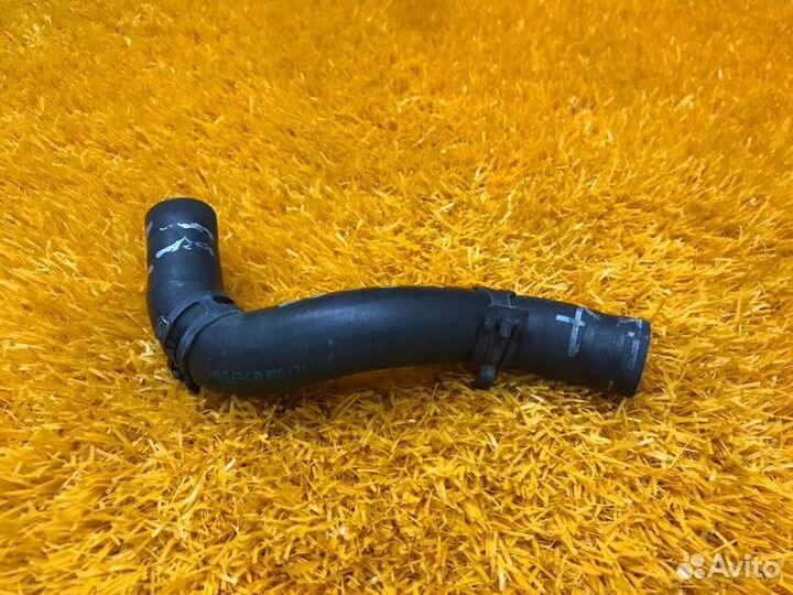 Патрубок системы охлаждения Volkswagen Golf 1K BLF