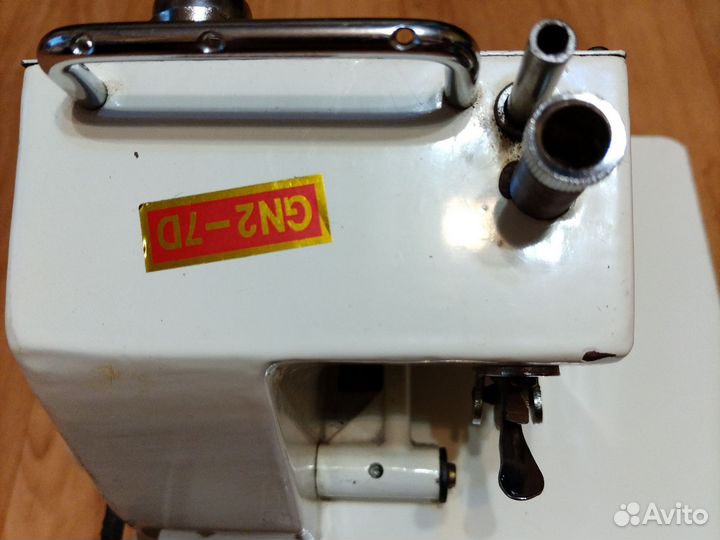 Оверлок для швейной машины