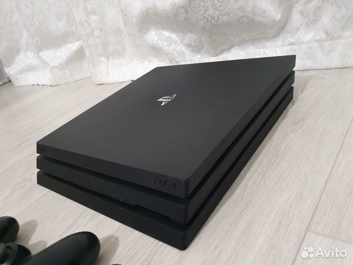 Sony playstation ps4 pro 1тб 7208b
