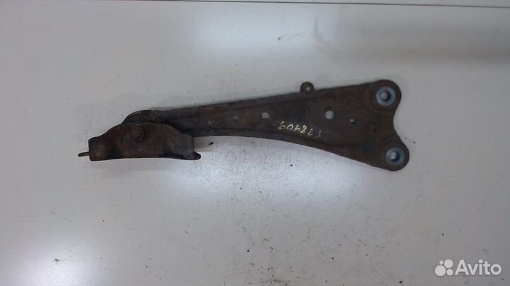 Рычаг подвески Toyota RAV 4, 2011