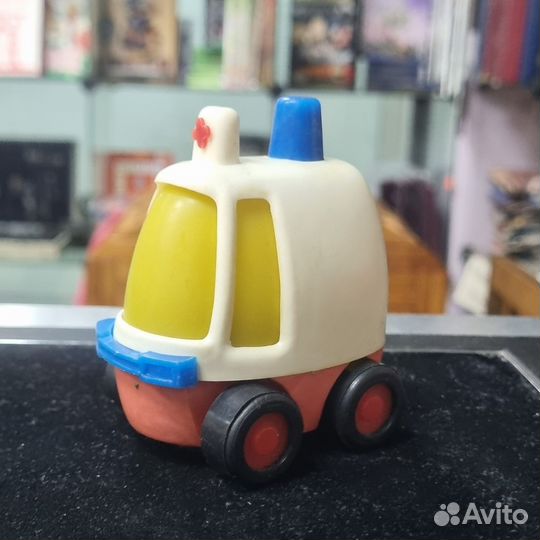 Пластмассовая машинка СССР. Скорая