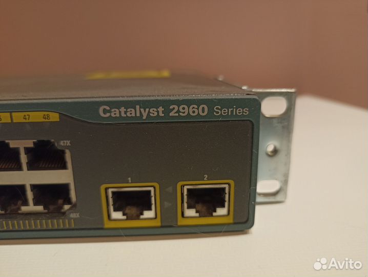 Коммутатор Cisco WS-C2960-48TT-L