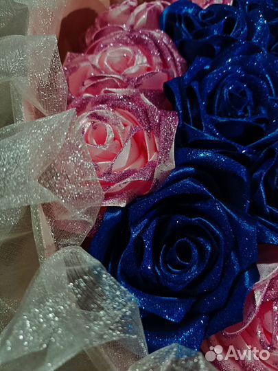 Букет из атласных роз