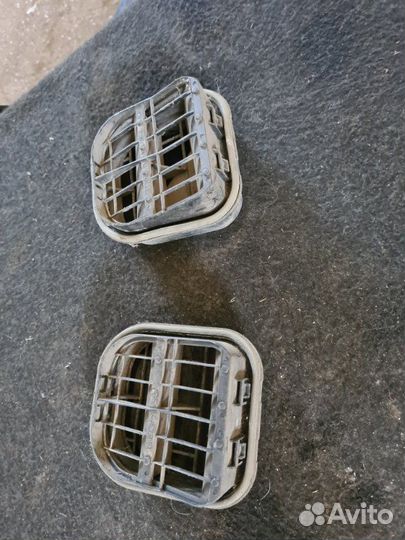 Решетка вентиляционная Fiat Doblo 2011