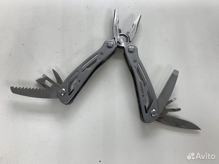 Мультитул пассатижи stanley