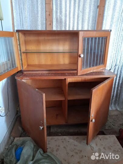 Старинный буфет рестовраторам