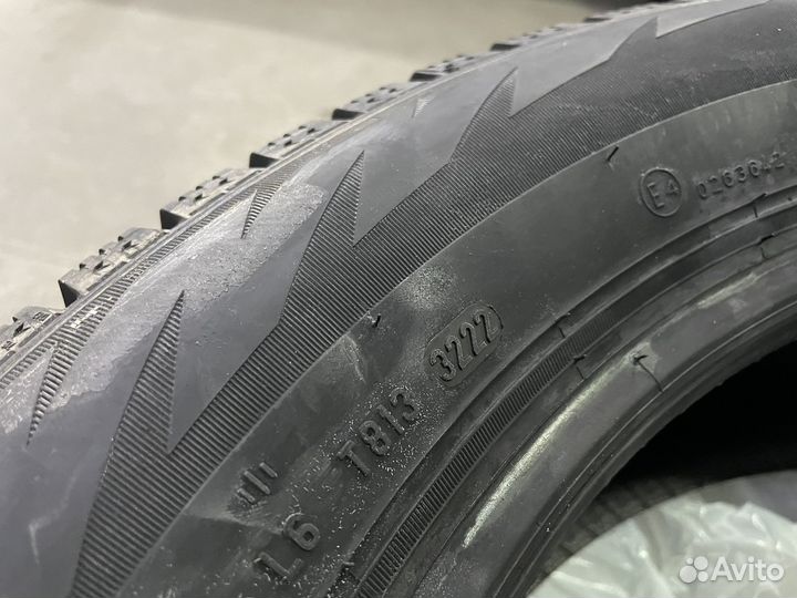Pirelli Formula Ice 215/60 R17