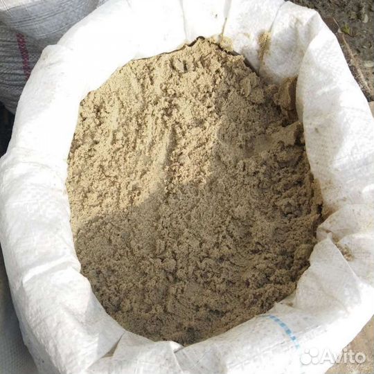 Песок в мешках