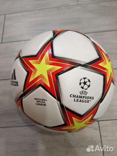 Футбольный мяч adidas gt7788