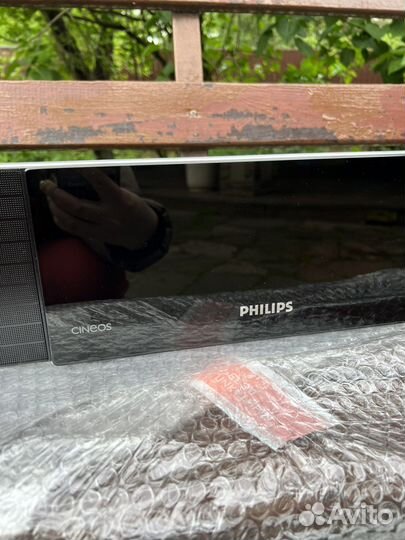 Саундбар Philips HTS8100