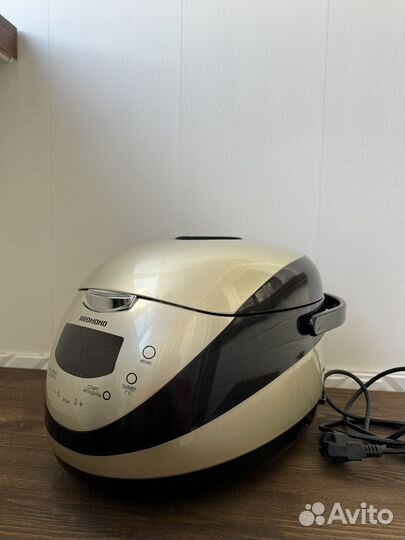 Мультиварка Redmond RMC-m150