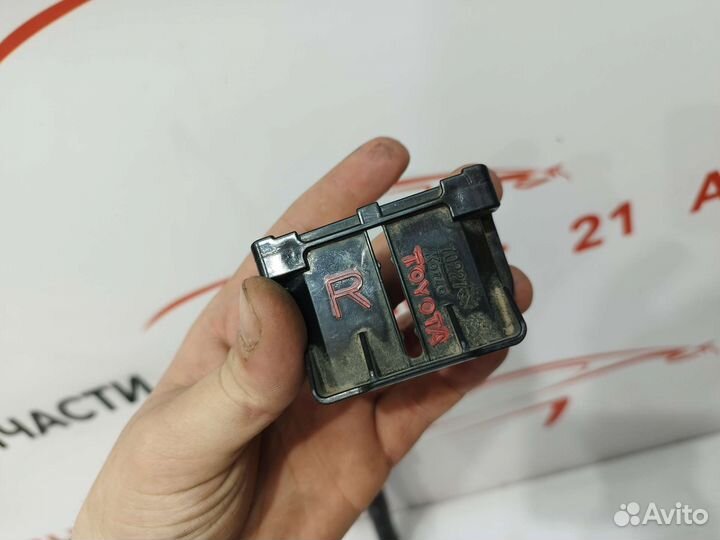 Форсунка омывателя фар Toyota RAV4 CA 40 RH