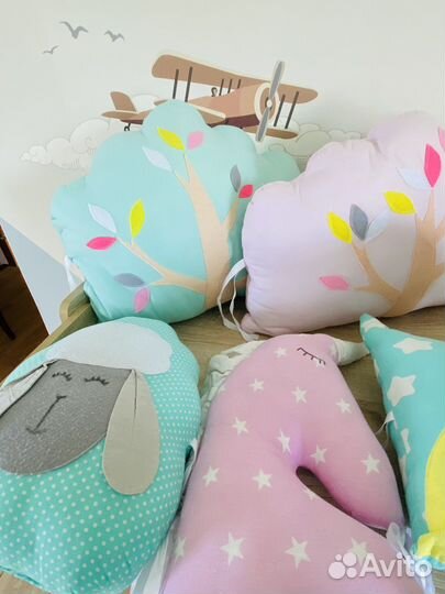Подушки бортики в детскую кроватку