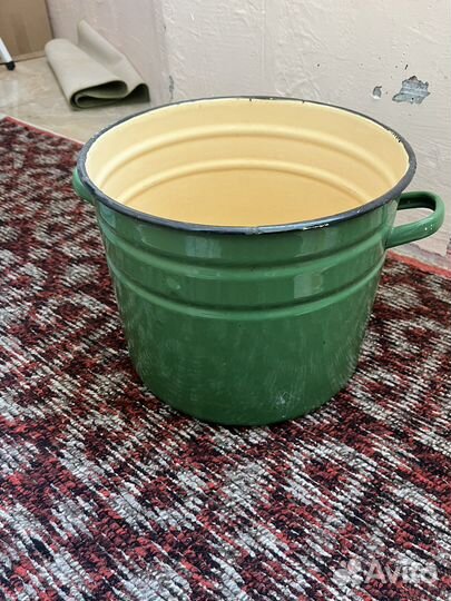 Кастрюля эмалированная