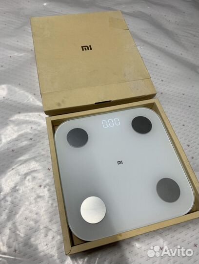 Умные весы Xiaomi Mi Body Composition Scale 2