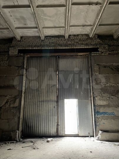 Склад-автосервис, 200м²