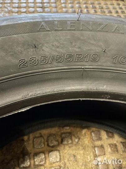 Bridgestone Alenza 001 235/55 R19 101V