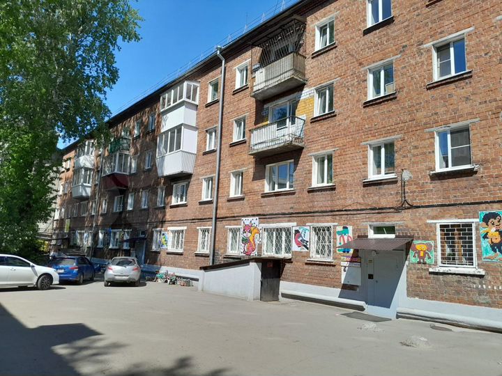 2-к. квартира, 44 м², 1/4 эт.