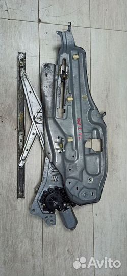 Стеклоподъемник перед Renault laguna 1 Лев