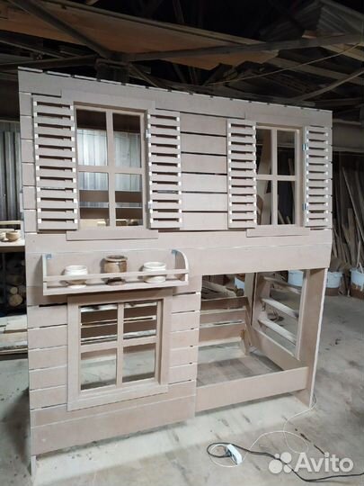 Детская двухъярусная кровать Домик