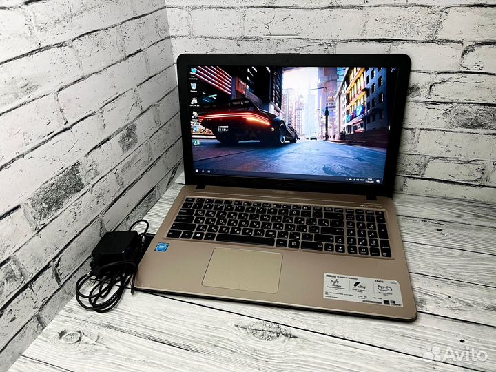 Офисный ноутбук Asus