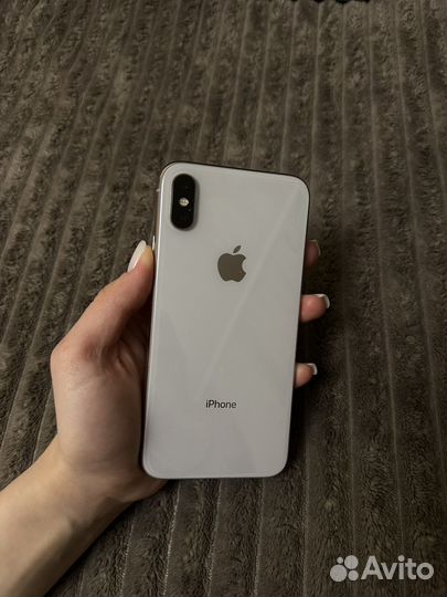 iPhone X, 64 ГБ