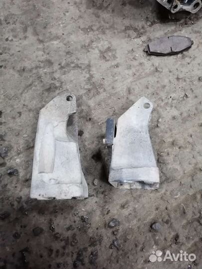 Кронштейн двигателя Mitsubishi Pajero pinin