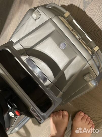 Детская машина на аккумуляторе mercedes