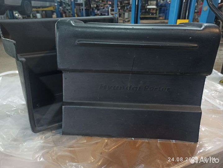 Бокс для аккумулятора porter