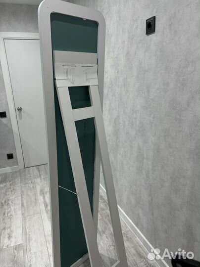 Зеркало напольное