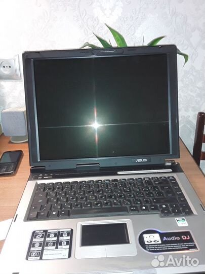 Ноутбук asus на запчасти