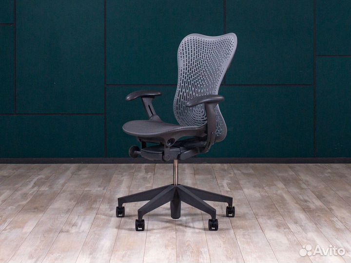 Компьютерное кресло Mirra 2 Herman Miller Германия