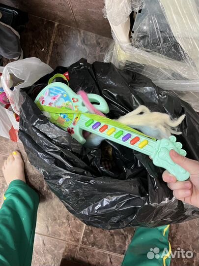 Игрушки пакетом (на фото не все игрушки )