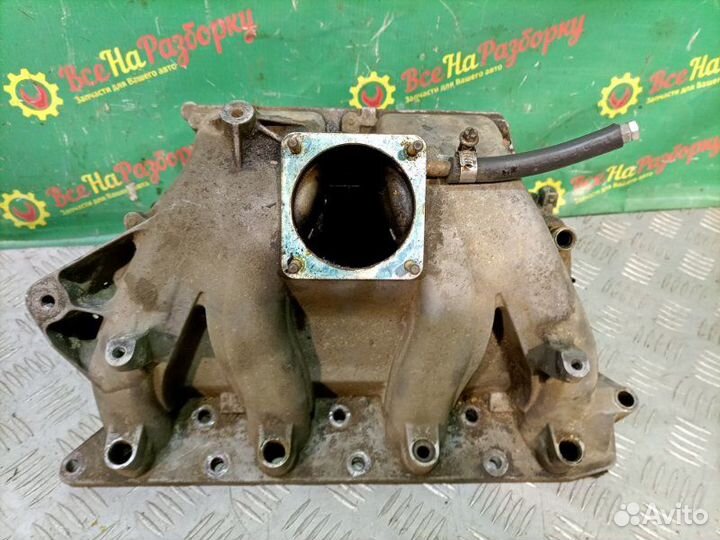 Впускной коллектор Opel Vectra B седан 2.0 1999