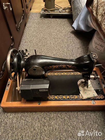 Швейная машинка