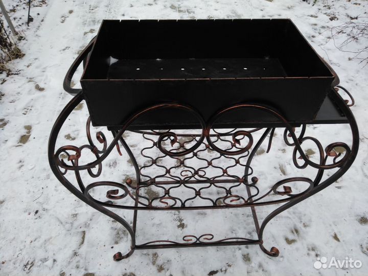 Кованый мангал