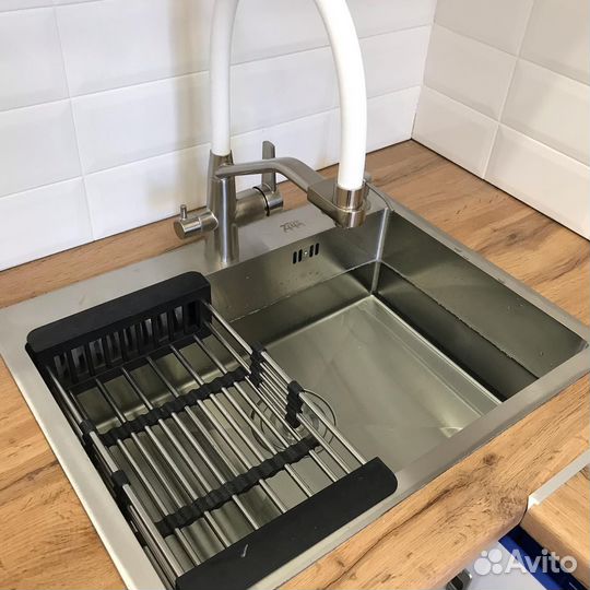 Электрик срочный выезд. Услуги сантехника