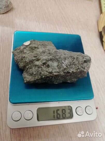 Нефелин минерал