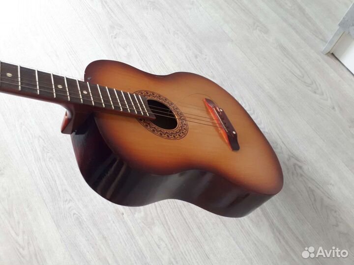 Гитара ручной работы