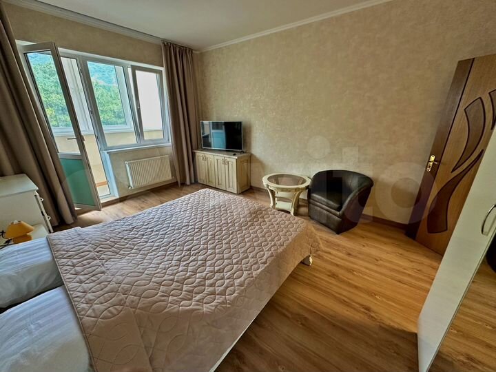 2-к. квартира, 60 м², 3/5 эт.