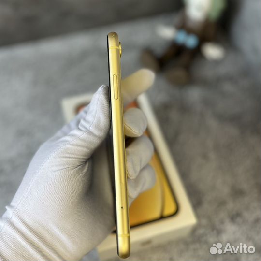 iPhone Xr, 64 ГБ
