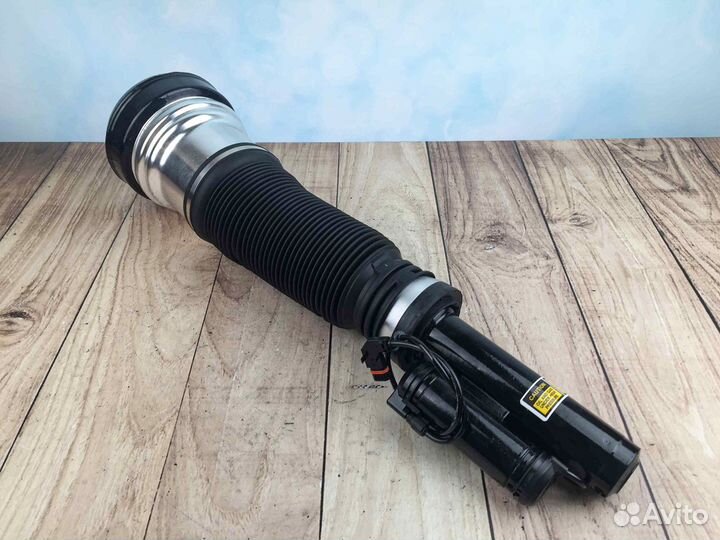 Передняя стойка в сборе Mercedes S W220 2matic