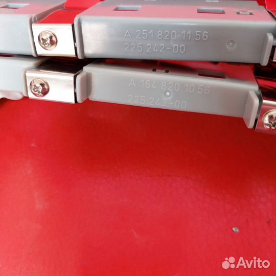 Мерседес 164, 251 стоп-сигнал дополнительный