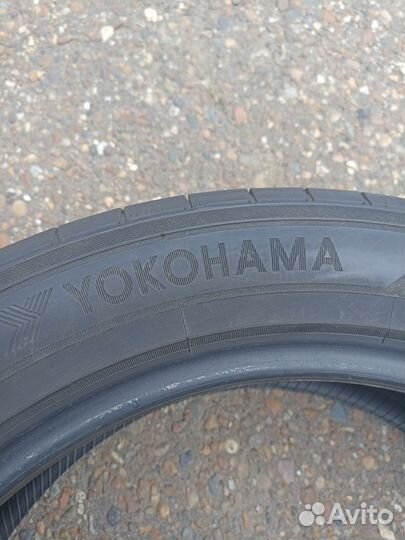 Yokohama BluEarth-XT AE61 225/55 R19